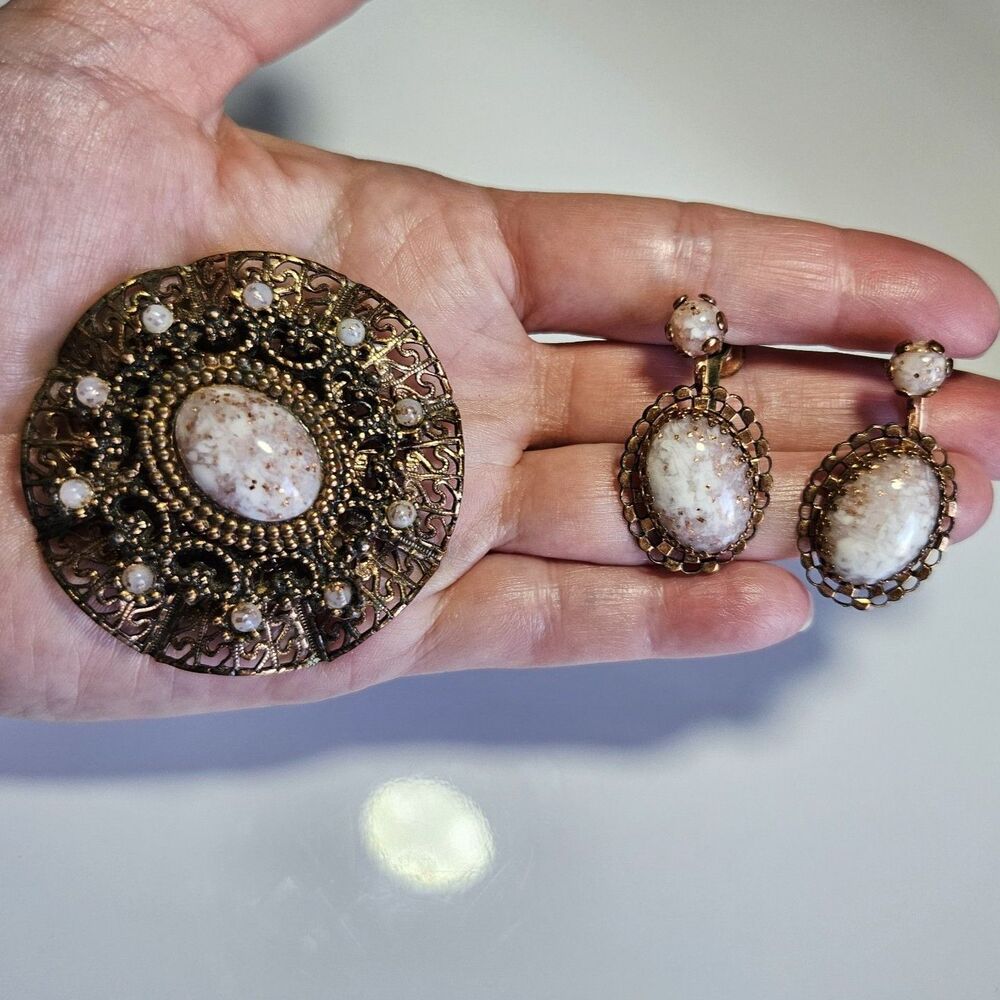 Vintage Copper Lucite Confetti White Lucite Copper Brooch Clip On Earring Set